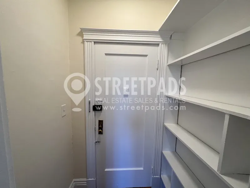 Studio bed, 1 bath apartment for rent at 27 Park Dr Unit 15, Fenway — photo 8 of 17