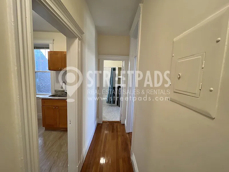 1 bed, 1 bath apartment for rent at 27 Park Dr Unit 21, Fenway — photo 13 of 25