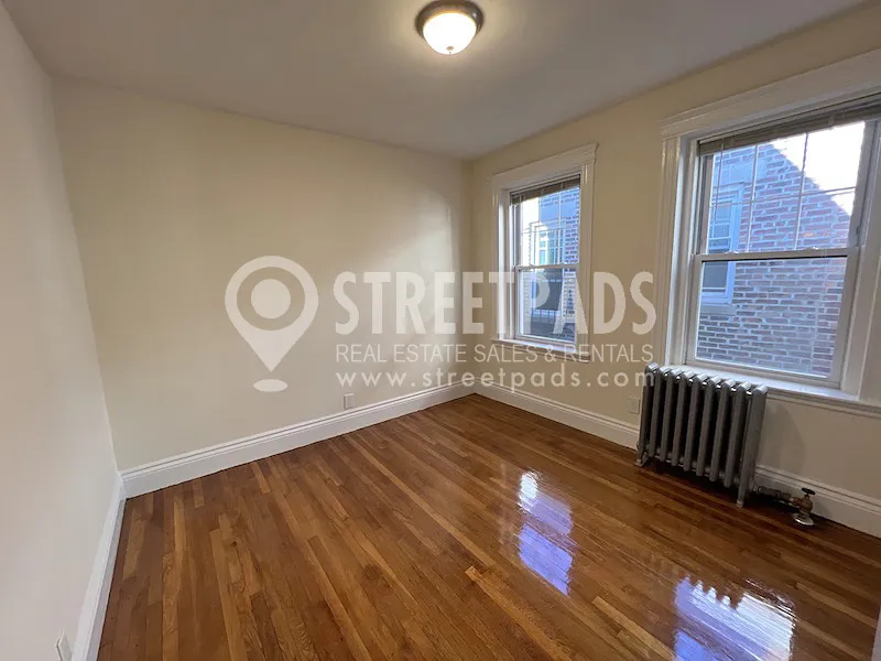 1 bed, 1 bath apartment for rent at 27 Park Dr Unit 21, Fenway — photo 7 of 25