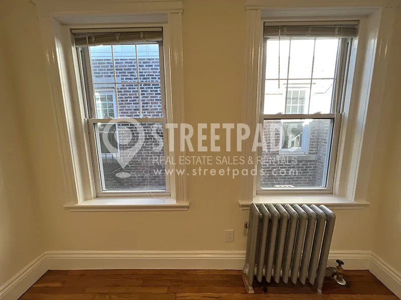 1 bed, 1 bath apartment for rent at 27 Park Dr Unit 21, Fenway — photo 10 of 25
