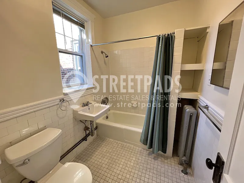 1 bed, 1 bath apartment for rent at 27 Park Dr Unit 21, Fenway — photo 15 of 25