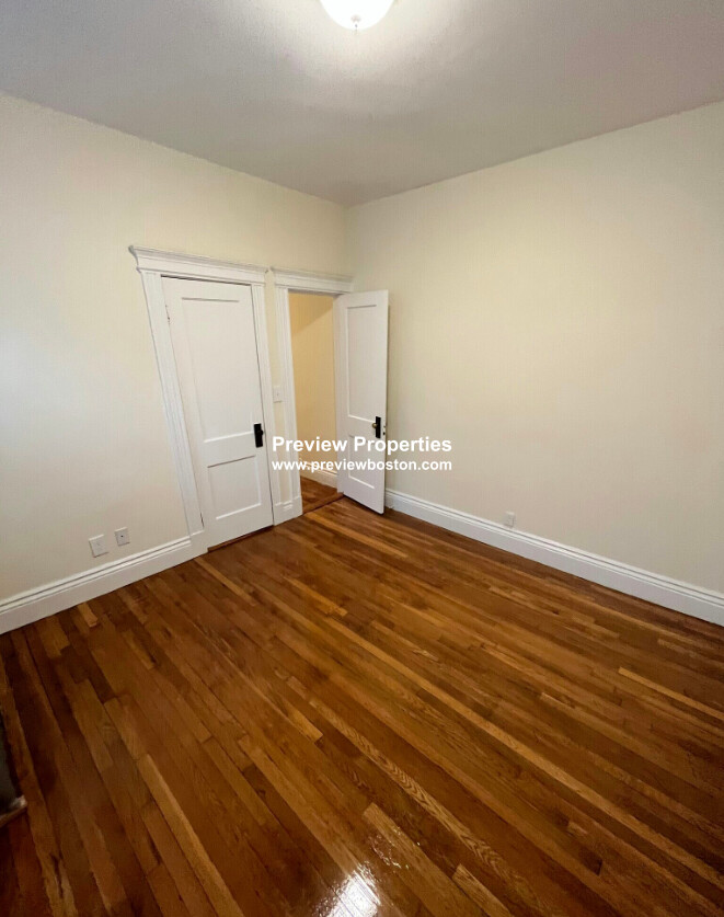 1 bed, 1 bath apartment for rent at 27 Park Dr Unit 21P, Fenway — photo 3 of 11