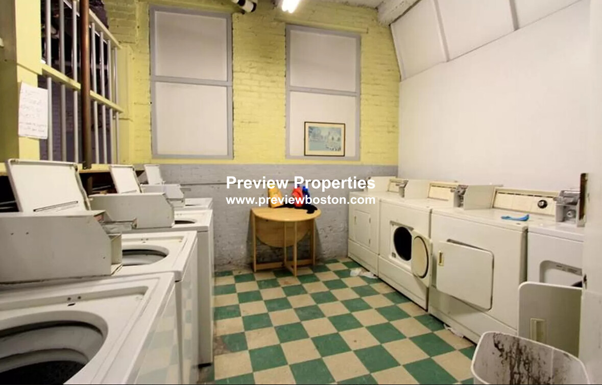 1 bed, 1 bath apartment for rent at 27 Park Dr Unit 2P, Fenway — photo 10 of 10