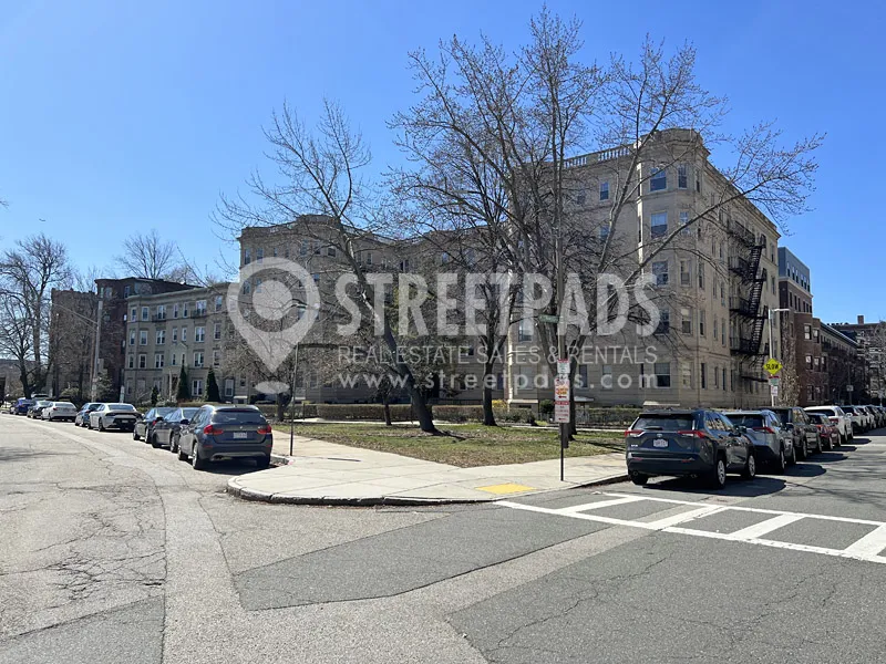 Studio bed, 1 bath apartment for rent at 27 Park Dr Unit 5, Fenway — photo 18 of 18