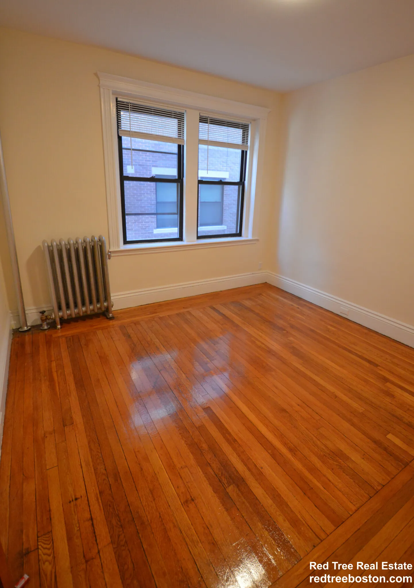 1 bed, 1 bath apartment for rent at 27 Park Dr Unit 7, Fenway — photo 5 of 12