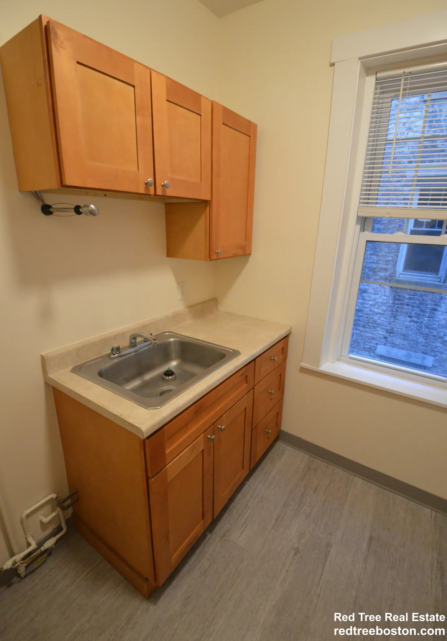 1 bed, 1 bath apartment for rent at 27 Park Dr Unit 7, Fenway — photo 2 of 12
