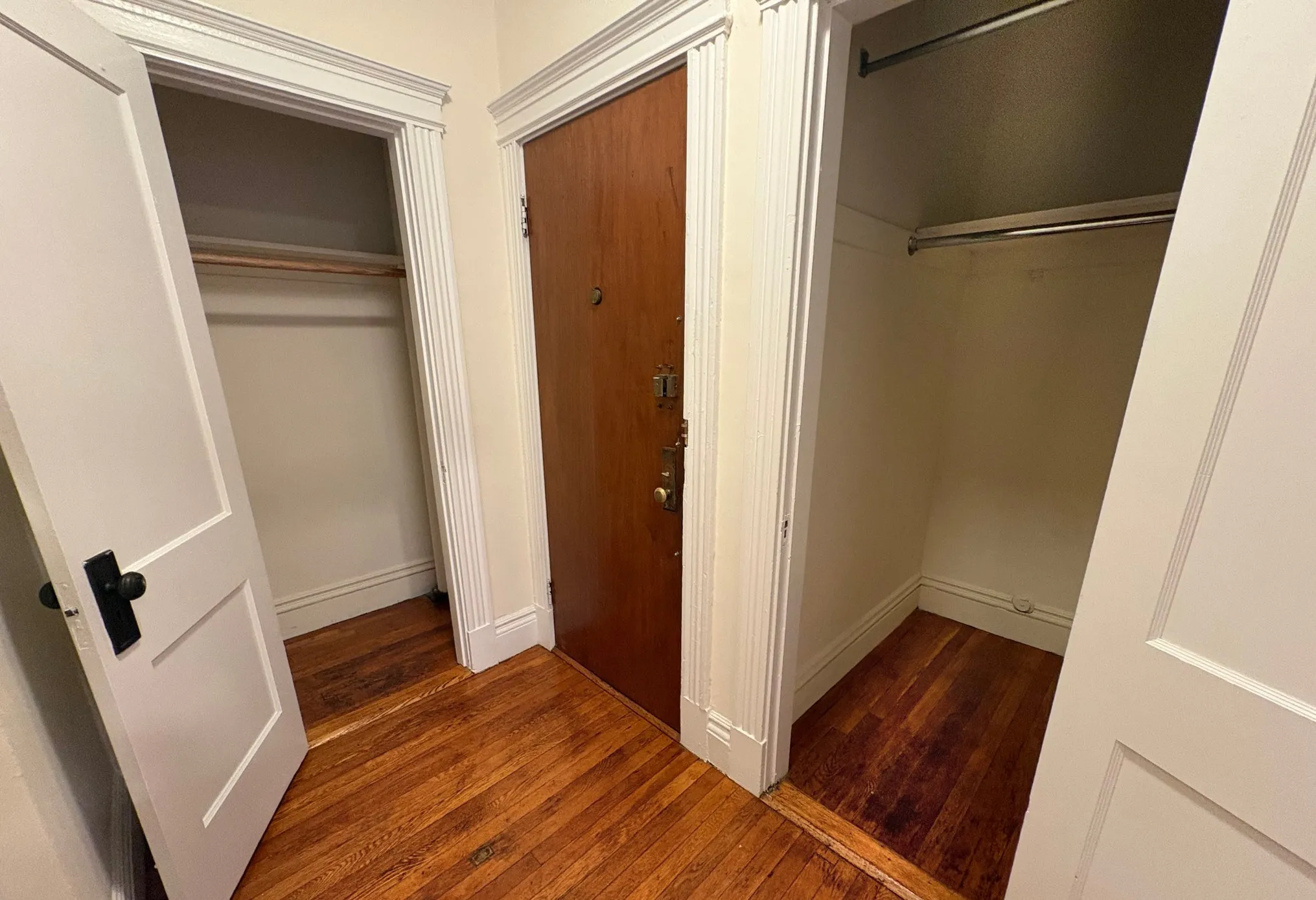 1 bed, 1 bath apartment for rent at 27 Park Dr Unit 7A, Fenway — photo 3 of 13