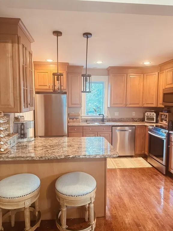 3 bed, 1 bath apartment for rent at 27 Park, East Saugus — photo 10 of 32