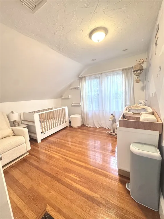 3 bed, 1 bath apartment for rent at 27 Park, East Saugus — photo 23 of 32