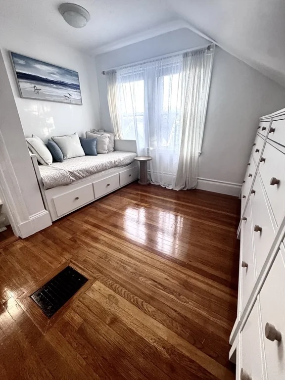 3 bed, 1 bath apartment for rent at 27 Park, East Saugus — photo 24 of 32
