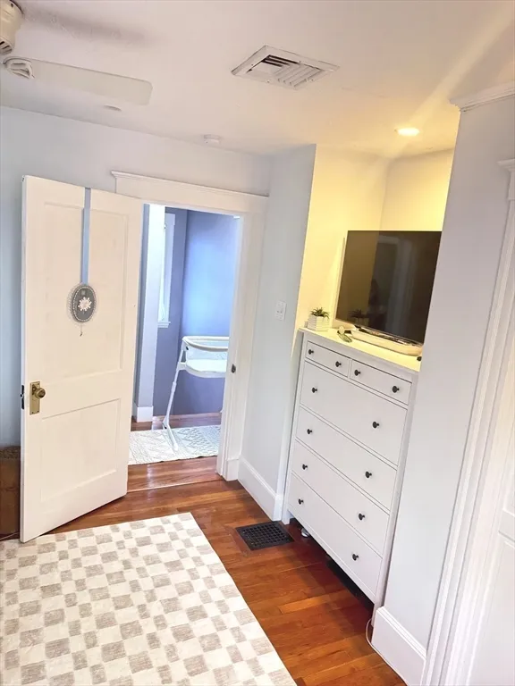 3 bed, 1 bath apartment for rent at 27 Park, East Saugus — photo 20 of 32