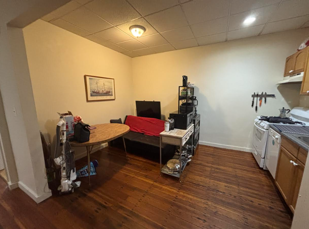 2 bed, 1.5 bath apartment for rent at 27 Park St Unit 1, Ward Two — photo 3 of 15