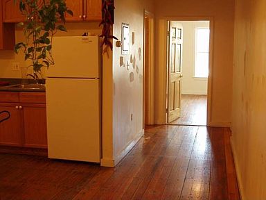 2 bed, 1.5 bath apartment for rent at 27 Park St Unit 1, Ward Two — photo 6 of 15