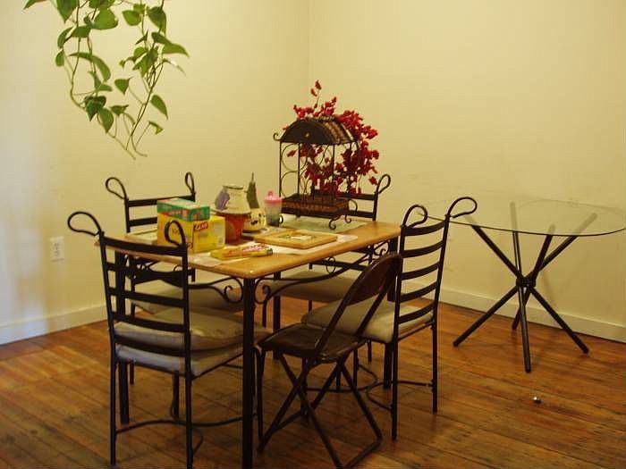 2 bed, 1.5 bath apartment for rent at 27 Park St Unit 1, Ward Two — photo 2 of 15