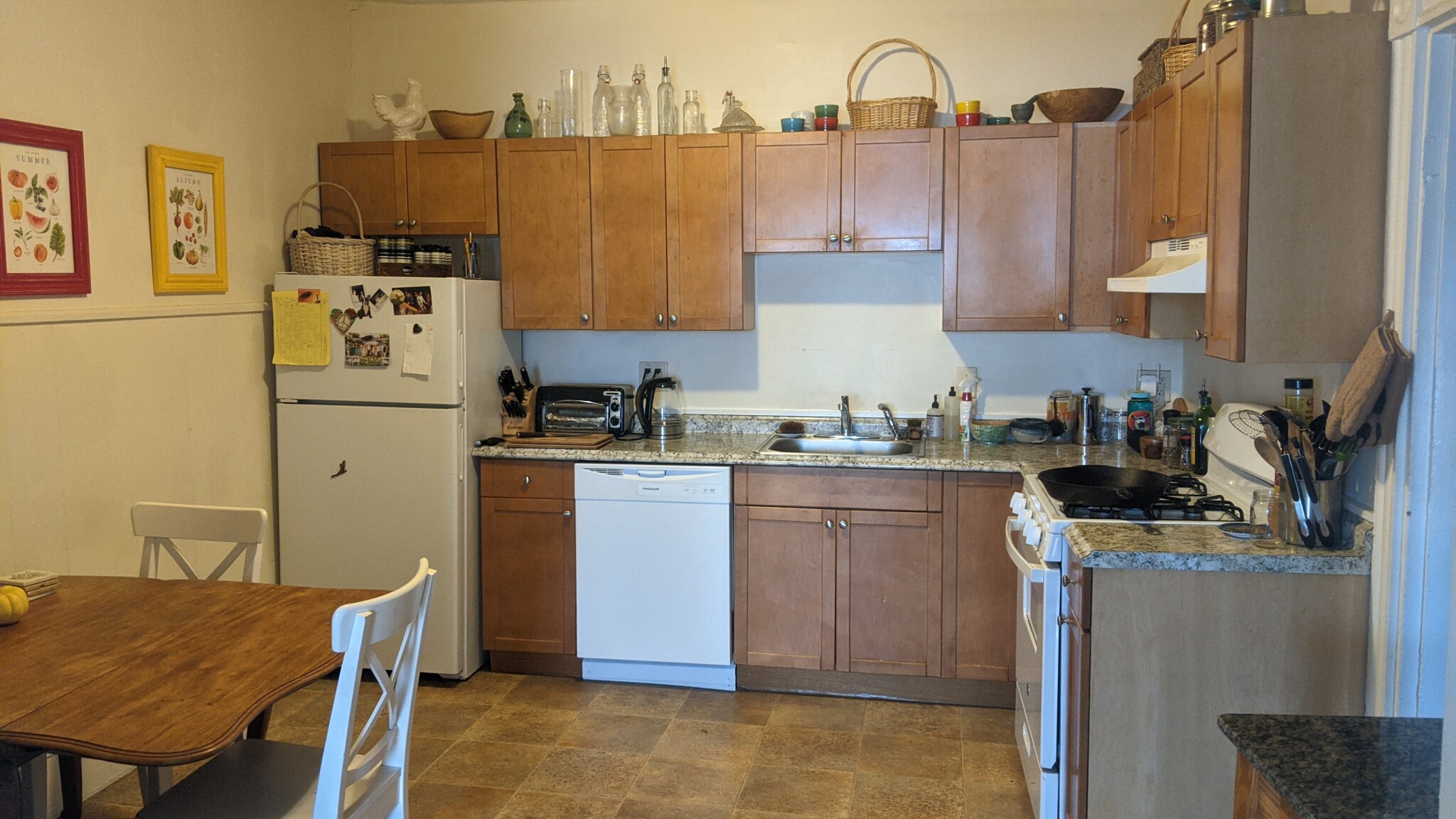 3 bed, 1 bath apartment for rent at 27 Park St Unit 5, Ward Two — photo 5 of 16