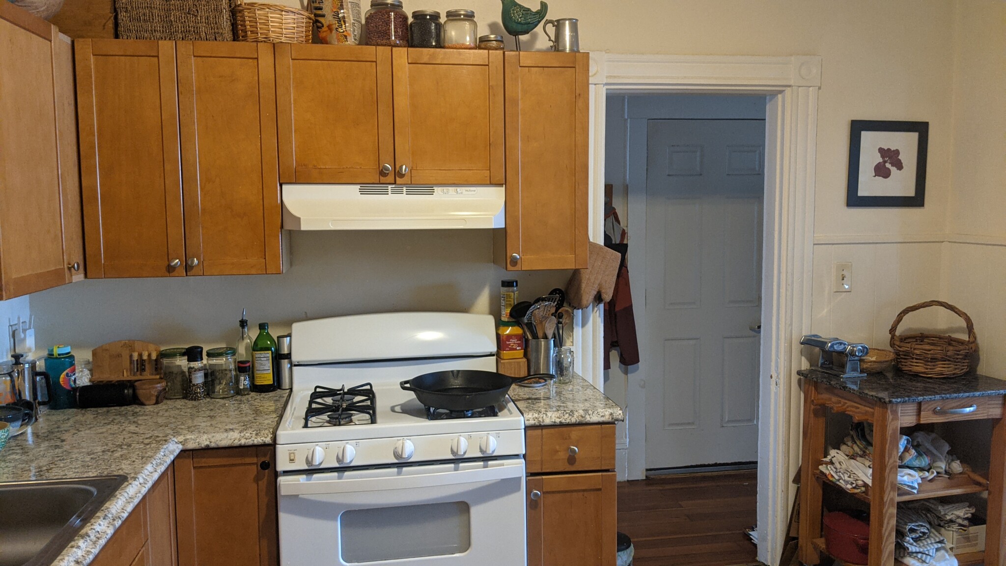 3 bed, 1 bath apartment for rent at 27 Park St Unit 5, Ward Two — photo 6 of 16