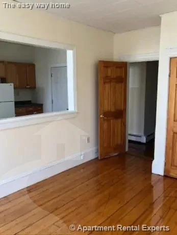 3 bed, 1 bath apartment for rent at 27 Park St Unit 6, Spring Hill — photo 4 of 8
