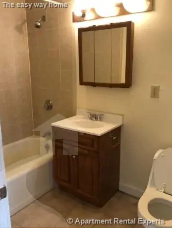 3 bed, 1 bath apartment for rent at 27 Park St Unit 6, Spring Hill — photo 7 of 8