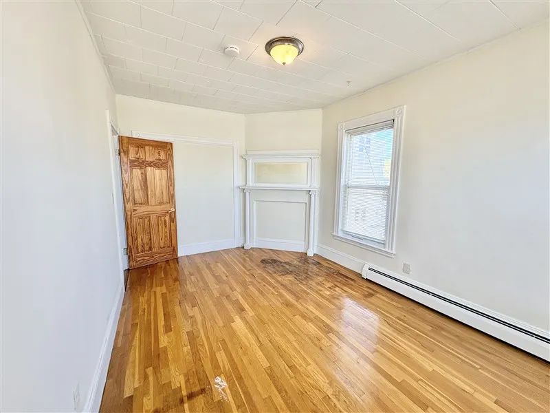 2 bed, 1 bath apartment for rent at 27 Park St Unit 6, Ward Two — photo 14 of 30