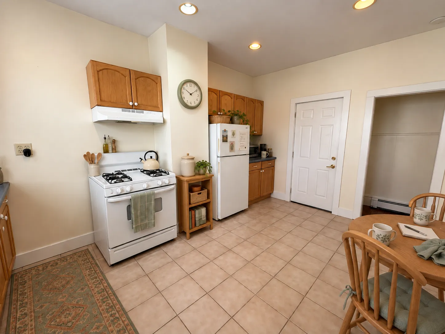2 bed, 1 bath apartment for rent at 27 Park St Unit 6, Ward Two — photo 7 of 30