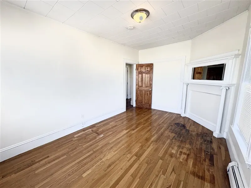 2 bed, 1 bath apartment for rent at 27 Park St Unit 6, Ward Two — photo 16 of 30