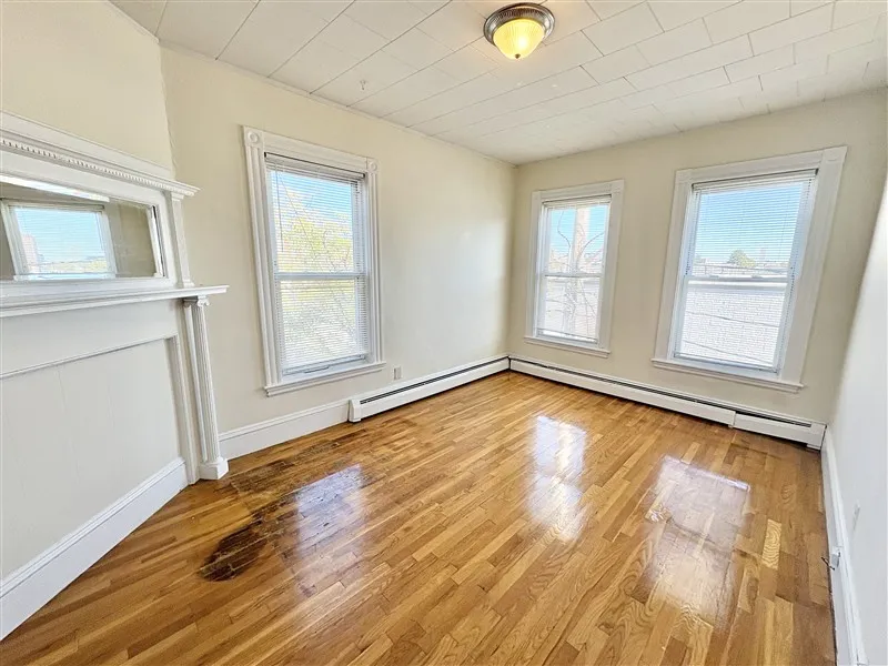 2 bed, 1 bath apartment for rent at 27 Park St Unit 6, Ward Two — photo 12 of 30