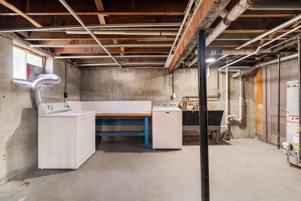 2 bed, 1 bath apartment for rent at 27 Payne Rd Unit 1, Newton Highlands — photo 16 of 18