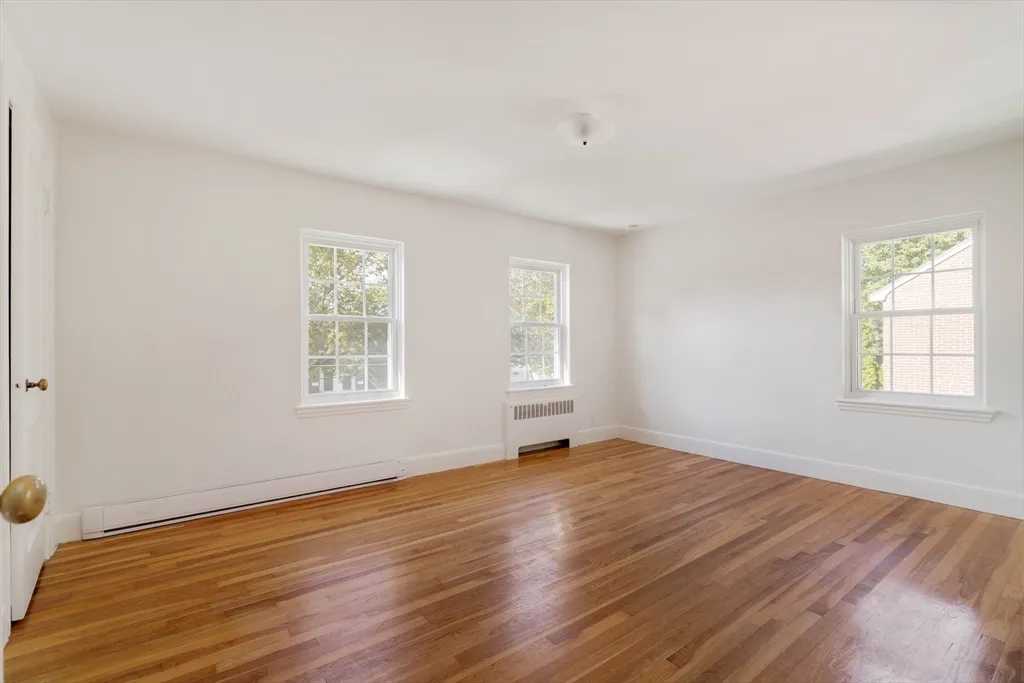 2 bed, 1 bath apartment for rent at 27 Payne Rd Unit 1, Newton Highlands — photo 13 of 18