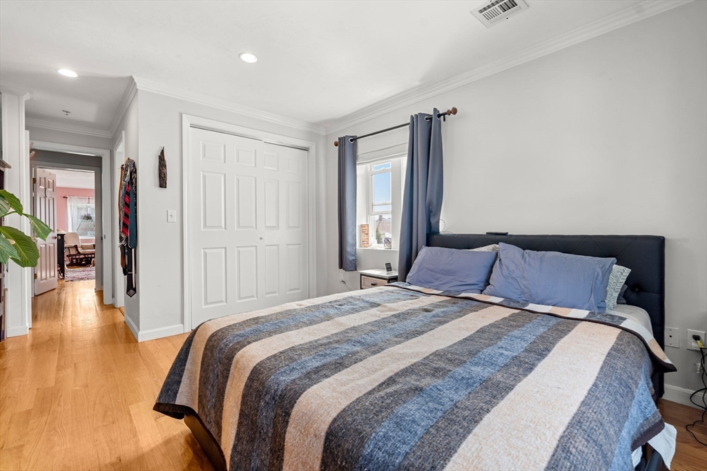 3 bed, 2 bath apartment for rent at 27 Phillips Unit 27, Wollaston — photo 13 of 31