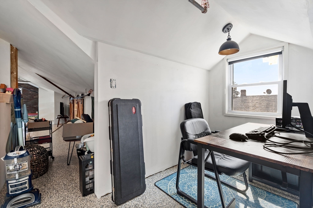 3 bed, 2 bath apartment for rent at 27 Phillips Unit 27, Wollaston — photo 19 of 31
