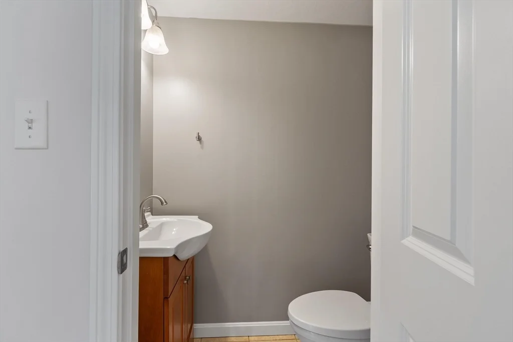 3 bed, 2 bath apartment for rent at 27 Pine St Unit 2, Pepperell — photo 8 of 27