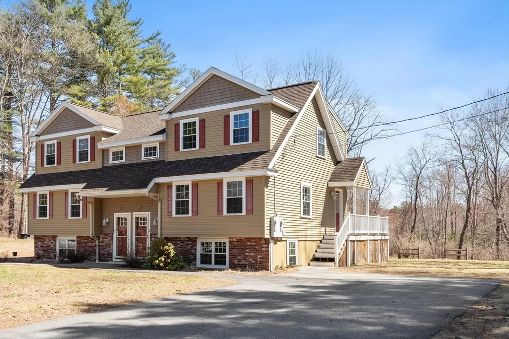 3 bed, 2 bath apartment for rent at 27 Pine St Unit 2, Pepperell — photo 1 of 27