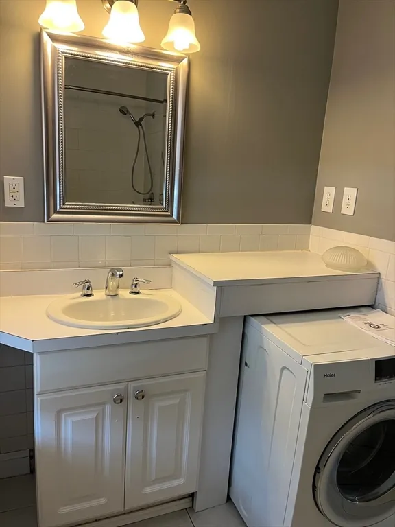 2 bed, 1 bath apartment for rent at 27 Pleasant St Unit 1, Middleton — photo 15 of 21