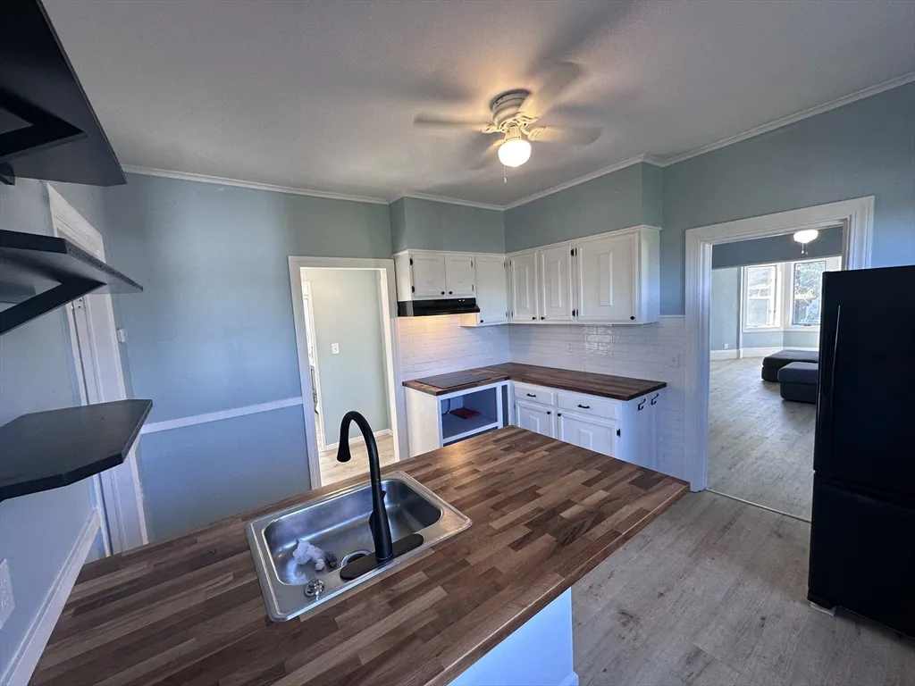 3 bed, 1 bath apartment for rent at 27 Prescott Ave Unit 2, Chelsea — photo 3 of 12