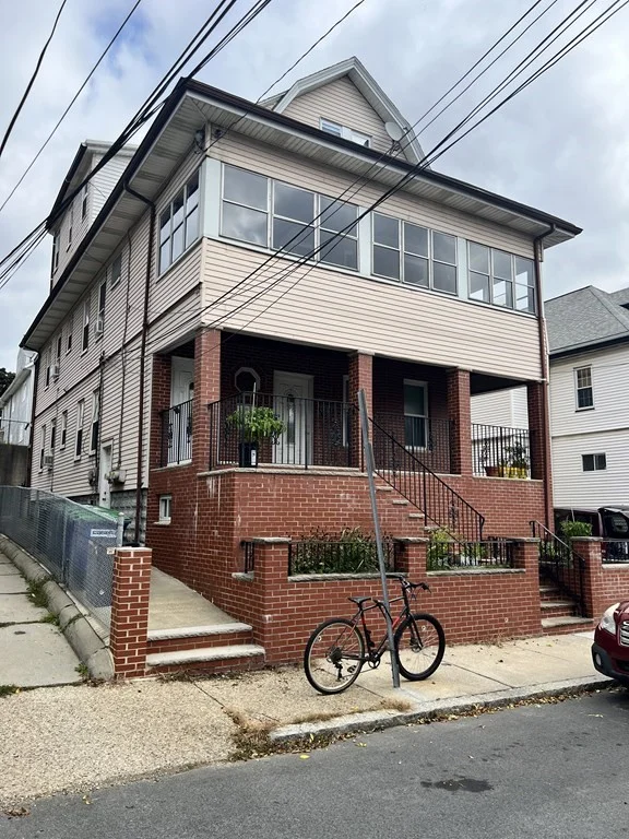 2 bed, 1 bath apartment for rent at 27 Puritan Rd Unit 3, Assembly Square — photo 11 of 12