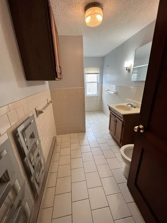 2 bed, 1 bath apartment for rent at 27 Puritan Rd Unit 3, Assembly Square — photo 8 of 12