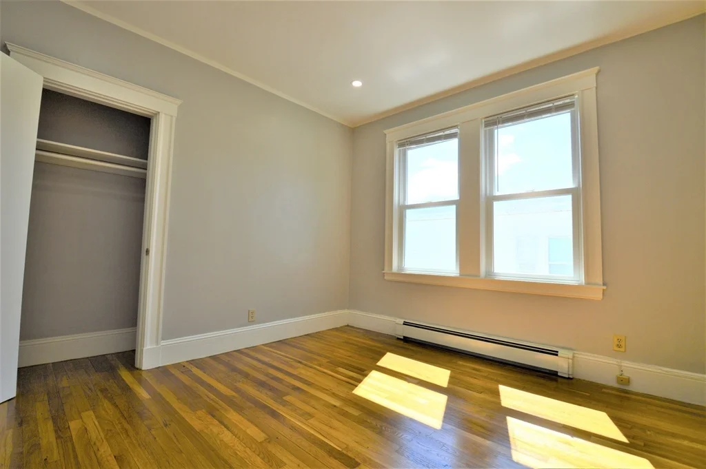 4 bed, 2 bath apartment for rent at 27 Ransom Rd Unit 1, Brighton — photo 13 of 23