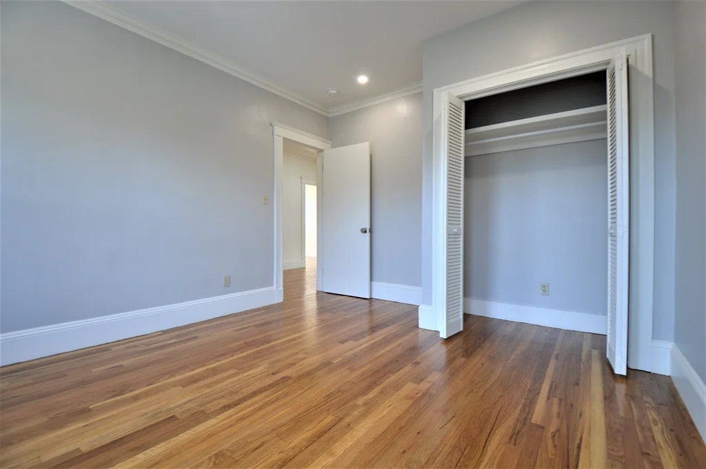 4 bed, 2 bath apartment for rent at 27 Ransom Rd Unit 1, Brighton — photo 9 of 23