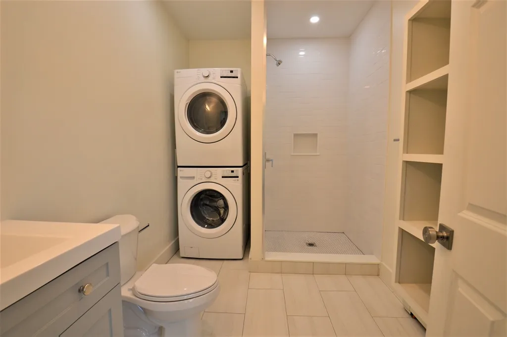 4 bed, 2 bath apartment for rent at 27 Ransom Rd Unit 2, Brighton — photo 6 of 29