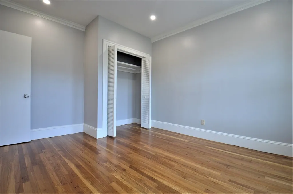 4 bed, 2 bath apartment for rent at 27 Ransom Rd Unit 2, Brighton — photo 12 of 29