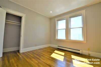 4 bed, 2 bath apartment for rent at 27 Ransom Rd Unit 3, Brighton — photo 13 of 32