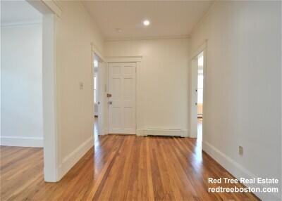 4 bed, 2 bath apartment for rent at 27 Ransom Rd Unit 3, Brighton — photo 18 of 32