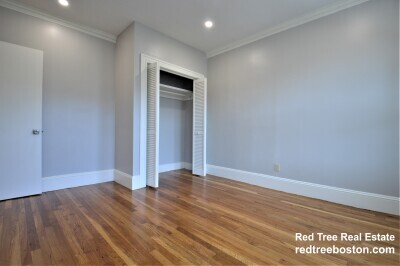 4 bed, 2 bath apartment for rent at 27 Ransom Rd Unit 3, Brighton — photo 8 of 32