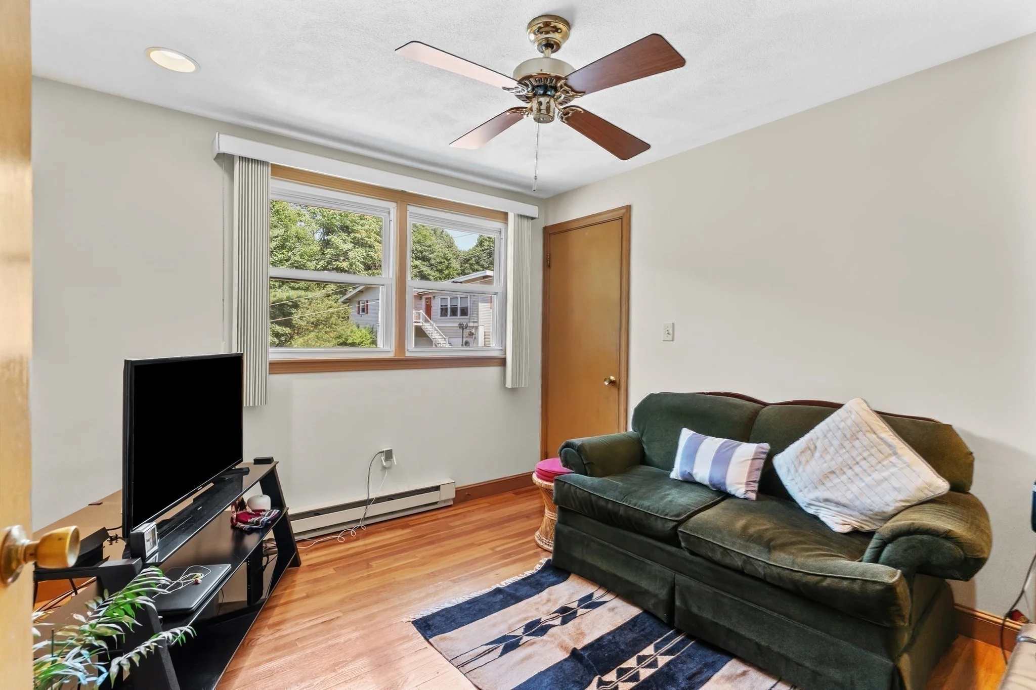 3 bed, 2 bath apartment for rent at 27 Ridge Hill Ave Unit 27, Malden — photo 17 of 22