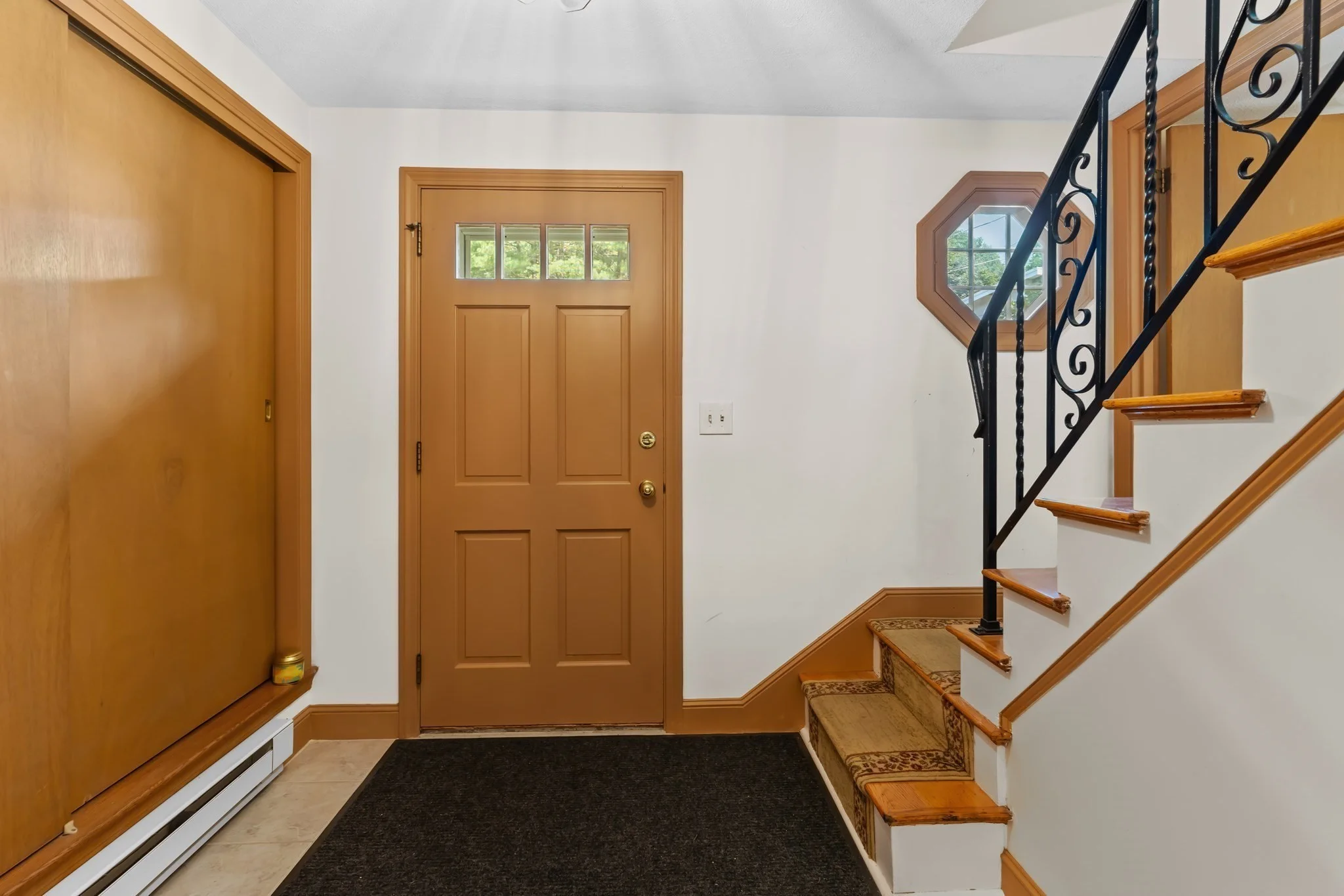 3 bed, 2 bath apartment for rent at 27 Ridge Hill Ave Unit 27, Malden — photo 2 of 22