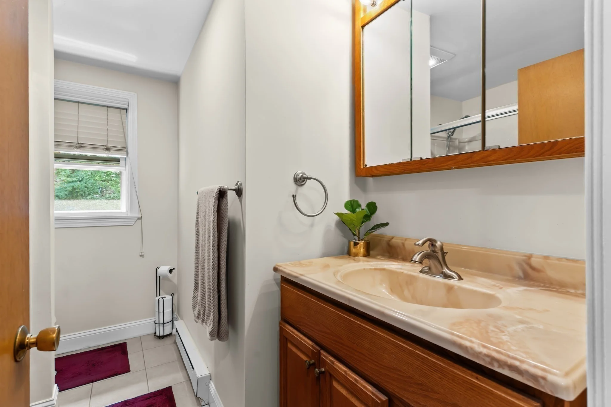 3 bed, 2 bath apartment for rent at 27 Ridge Hill Ave Unit 27, Malden — photo 10 of 22