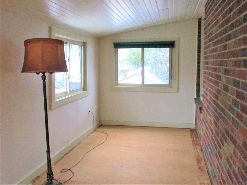 3 bed, 1 bath apartment for rent at 27 Ridgemont St Unit 1, Allston — photo 9 of 14