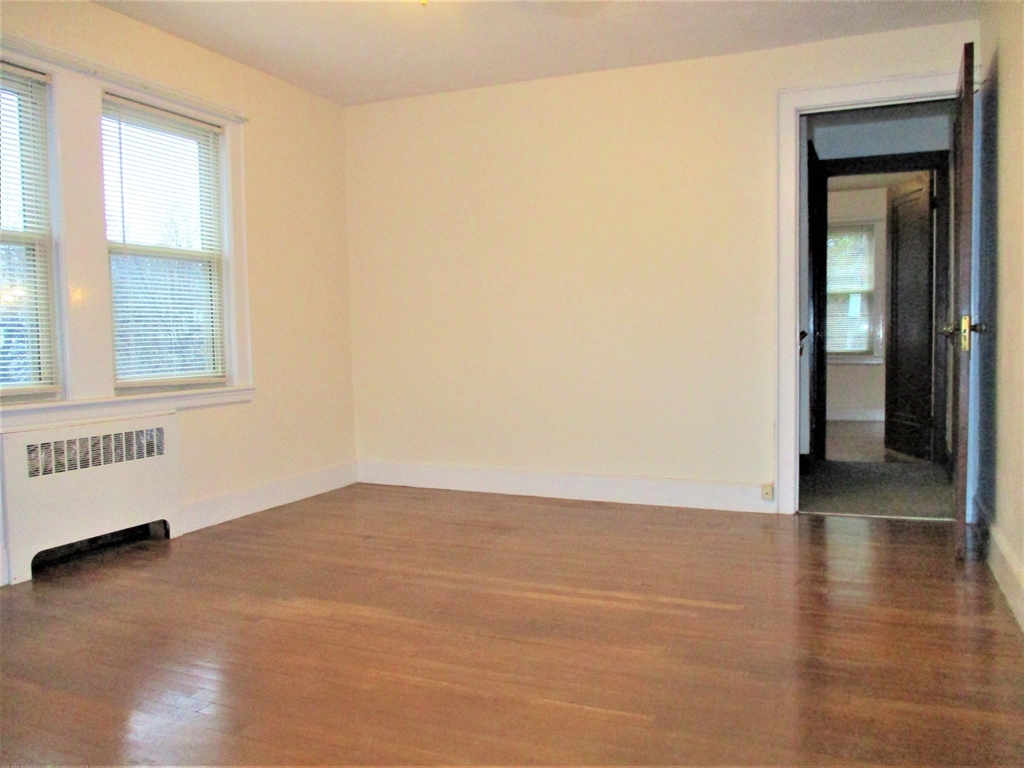 3 bed, 1 bath apartment for rent at 27 Ridgemont St Unit 1, Allston — photo 6 of 14