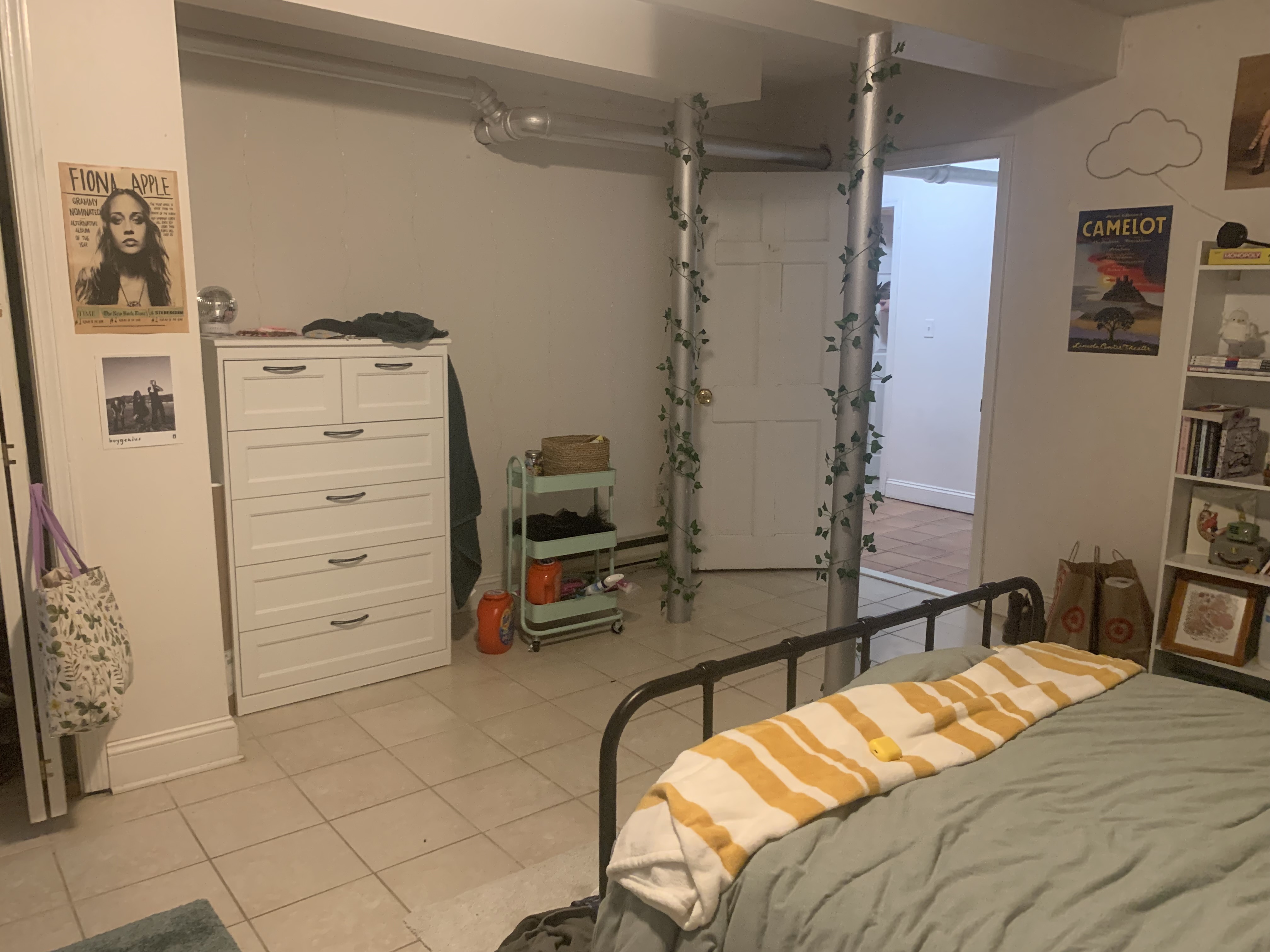 4 bed, 2 bath apartment for rent at 27 Saint Lukes Rd Unit 1, Allston — photo 18 of 24