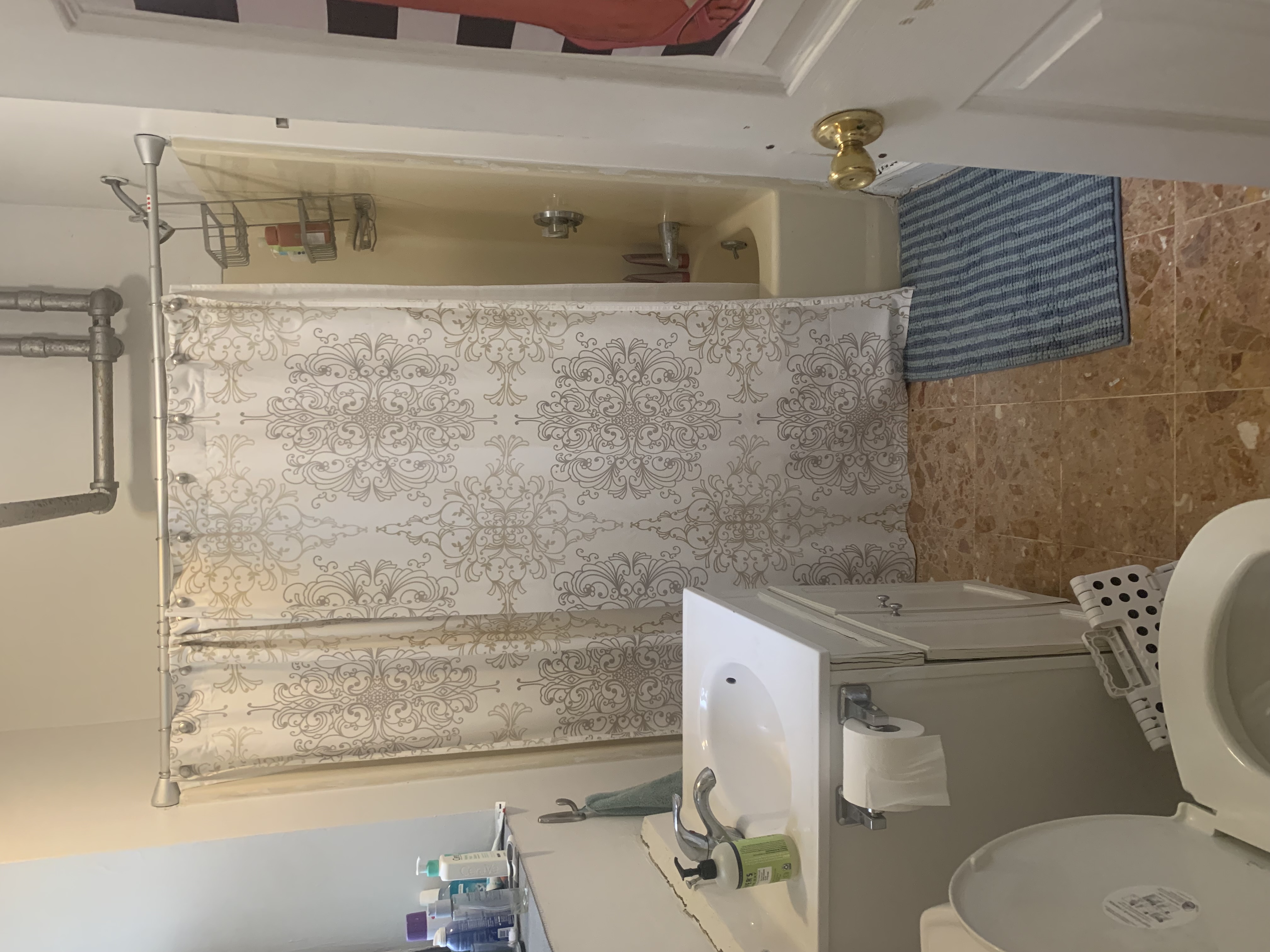 4 bed, 2 bath apartment for rent at 27 Saint Lukes Rd Unit 1, Allston — photo 22 of 24